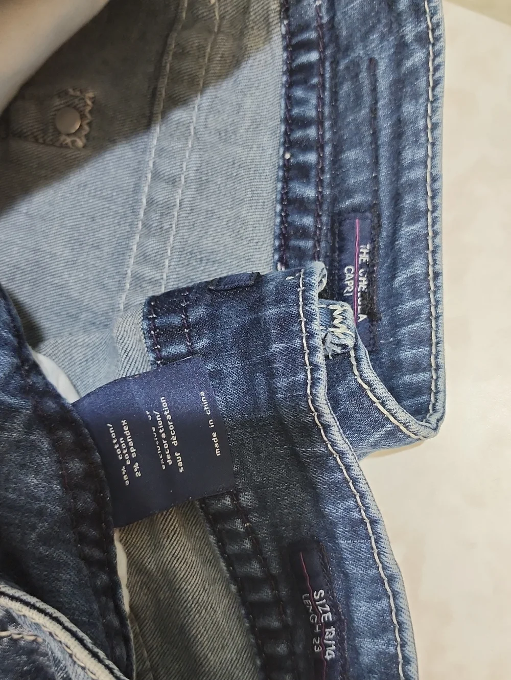 Vigoss Embroidered Back Pocket Cropped Jeans womens 13/14x23 number 2072